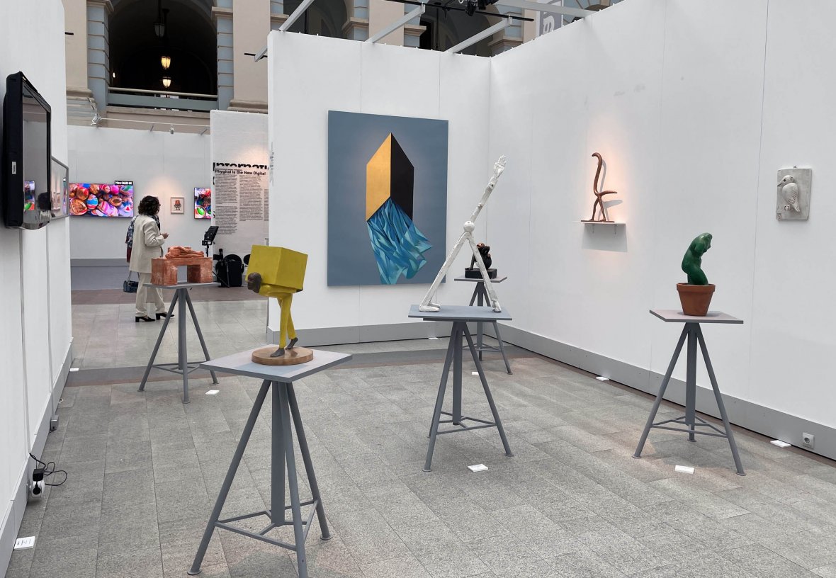 Cosmoscow (XL Projects) E2