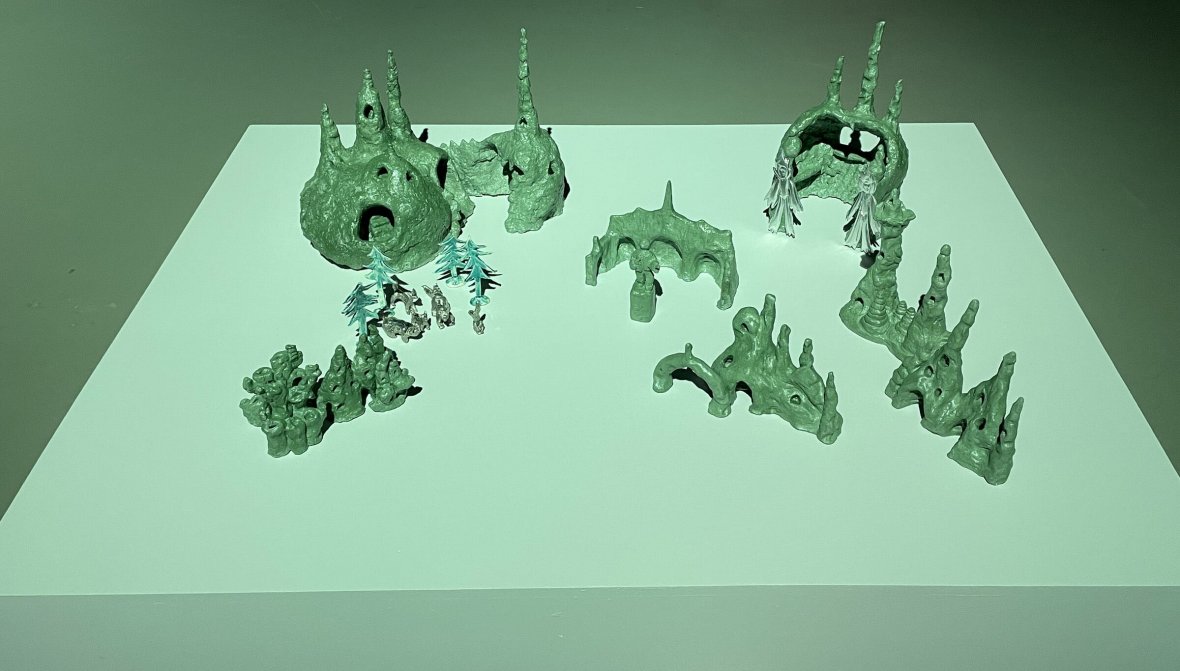 Фрагмент инсталляции